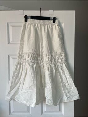 Women’s White Tiered Midi Skirt